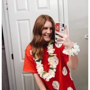 Meet your Posher, Brenna